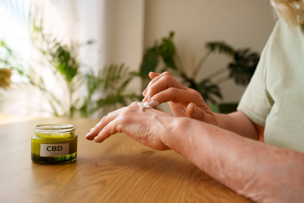 CBD Gel for Hydrating Hands